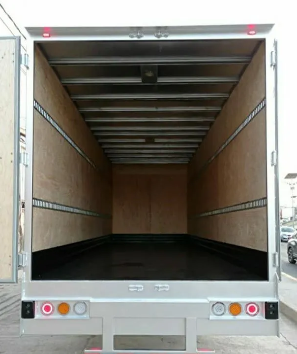 Interior de unidad de 5 toneladas